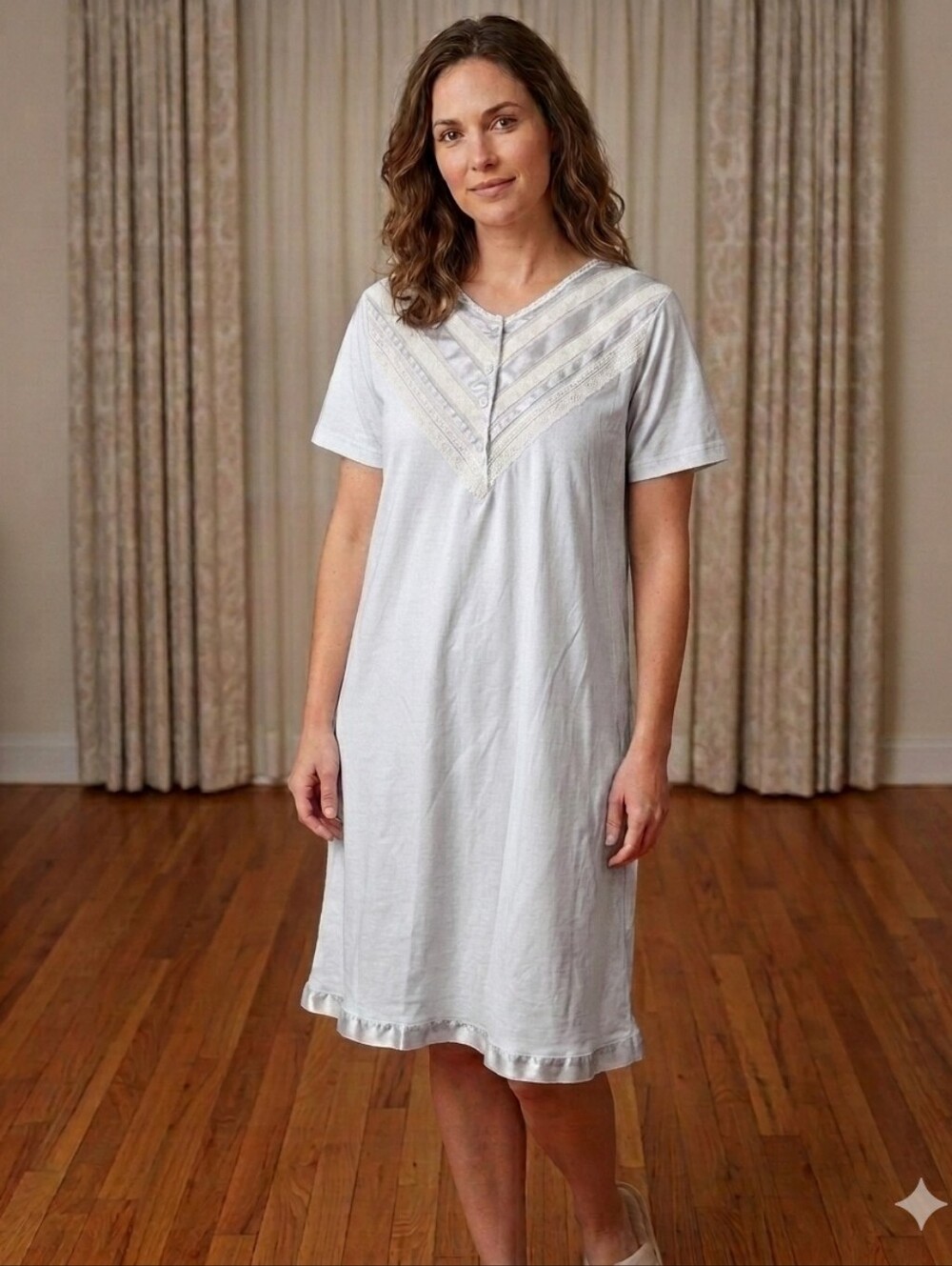 Vintage Y2K Vanity Fair Lace Chevron Button-Front Cotton Knee Length Nightgown M